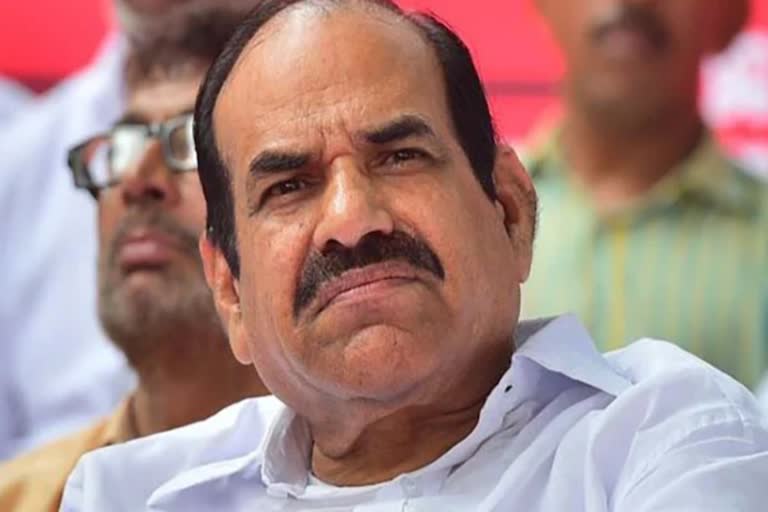 kodiyeri against rss  kodiyeri on gandhi death anniversary  cpm state secretary criticise godse  ആര്‍എസ്‌എസിനെതിരെ കോടിയേരി  കോടിയേരി ഗാന്ധി രക്തസാക്ഷിത്വ ദിനം  കോടിയേരി ഗോഡ്സെ വിമര്‍ശനം  ഡിവൈഎഫ്ഐ ഗാന്ധിസ്‌മൃതി കോടിയേരി