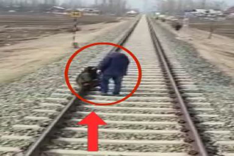 railway-police-remove-mentally-unsound-girl-from-railway-track-in-budgam-handed-over-to-family
