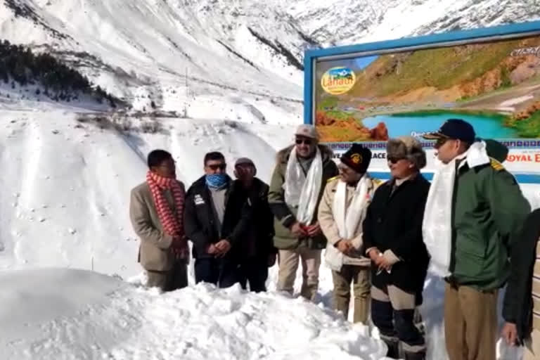 shinkula tunnel lahaul spiti