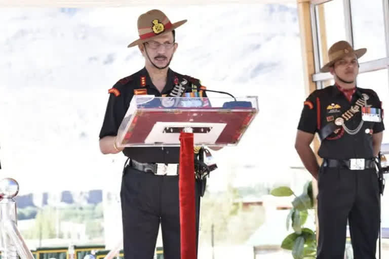 Kargil War hero Lieutenant General Y K Joshi hanged his boots as the Northern Command chief on Monday after serving at various strategic postings in the Indian Army during his distinguished career spanning 40 years.