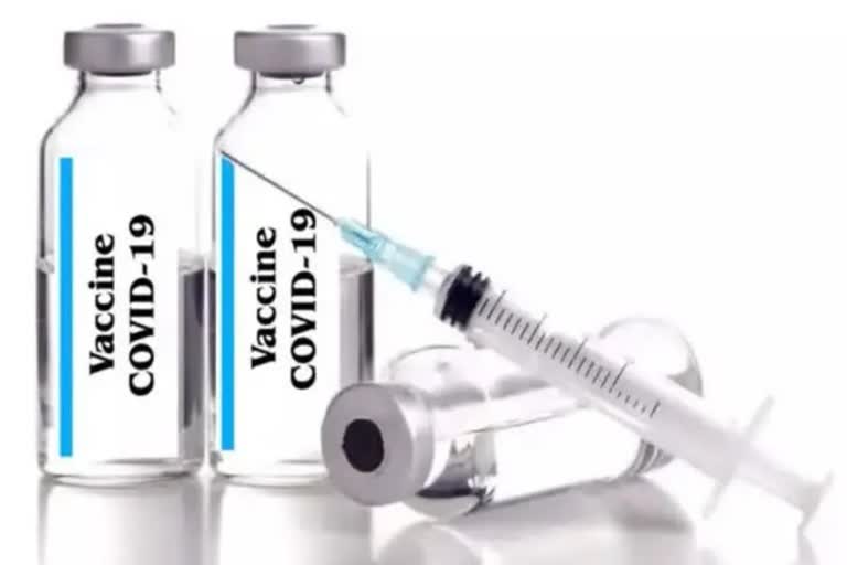 Children getting second dose of corona vaccine in chhattisgarh