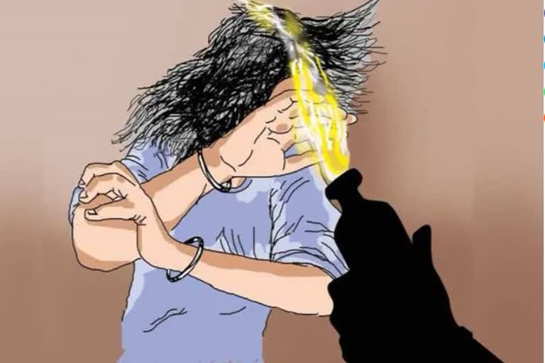 girl-attacked-with-acid-in-downtown-srinagar