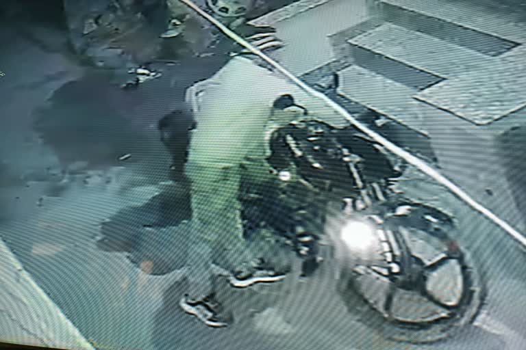 खगड़िया में पत्रकार की बाइक चोरी