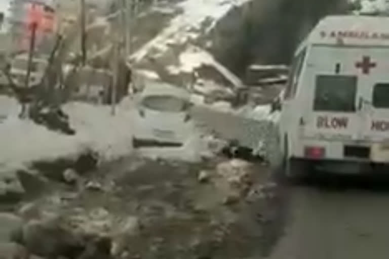 Girl hit by ambulance in Shimla