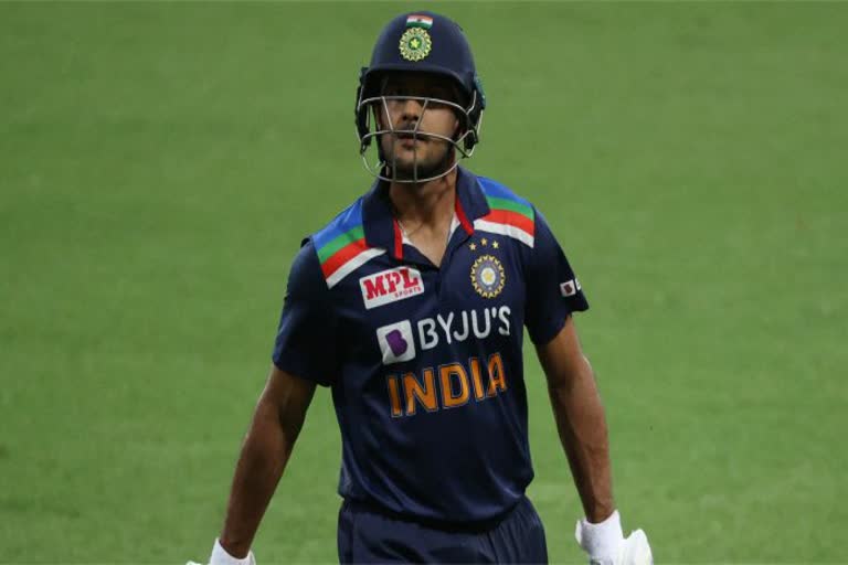 Team India begins practice, Agarwal in three-day mandatory quarantine