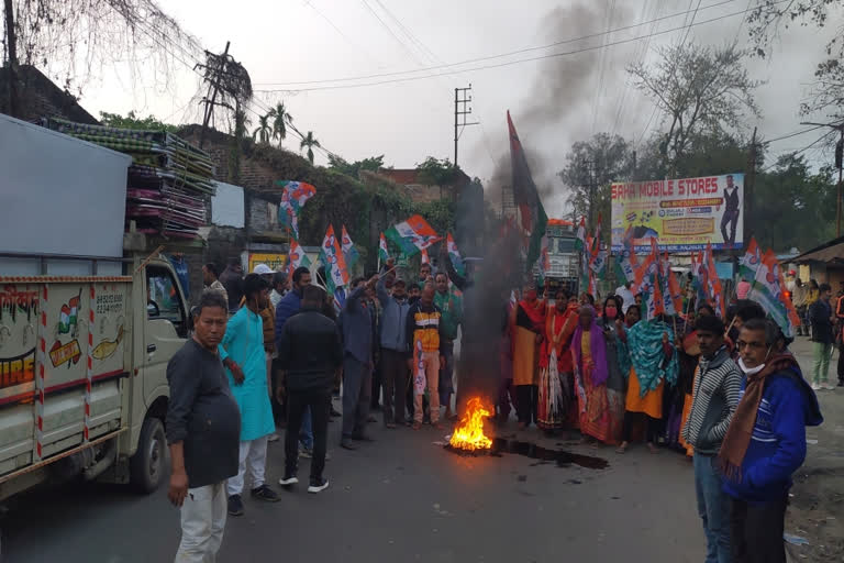 Infighting brews in Trinamool Congress over selection of candidates for municipal polls in West Bengal