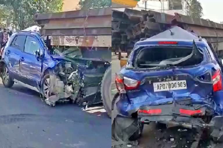 Accident on Lalaguda Flyover