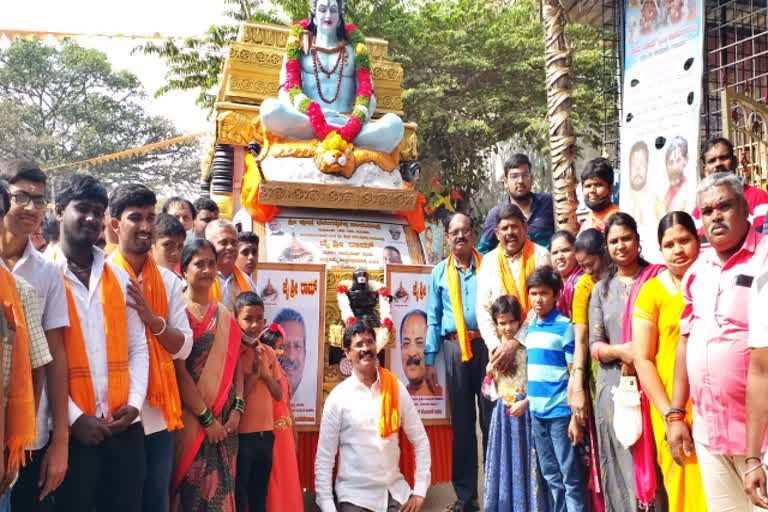 shri-rama-devootes-took-padayathra-for-cm-yogi-adhithyanatha