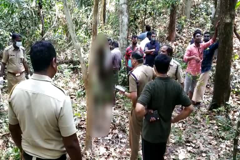 skeleton found hanging in Pangode Mylamoodu forest area in trivandrum  trivandrum skeleton found Pangode Mylamoodu forest area  തിരുവനന്തപുരം വനത്തിൽ തൂങ്ങിയ നിലയിൽ അസ്ഥികൂടം കണ്ടെത്തി  സുമതി വളവിന് സമീപം അസ്ഥികൂടം കണ്ടെത്തി  പാങ്ങോട് മൈലമൂട് വനം അസ്ഥികൂടം കണ്ടെത്തി