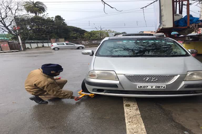 traffic jam in dehradun