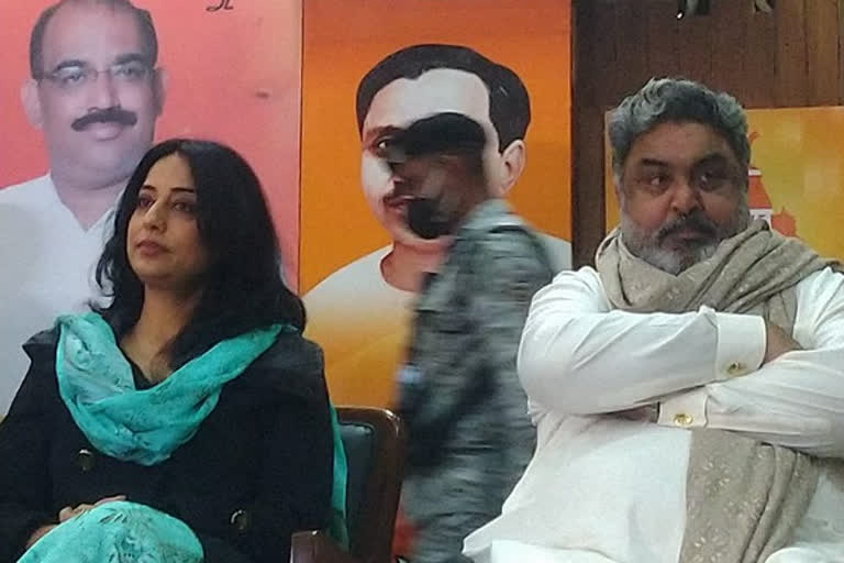 Punjab polls: 'Dev D' star Mahie Gill, actor Hobby Dhaliwal join BJP