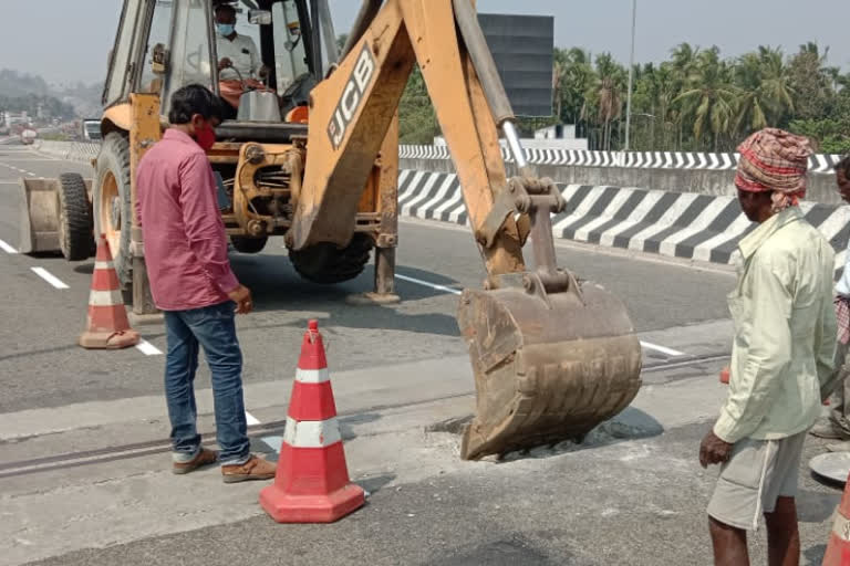 Vadakkencherry overbridge repair continues  Vadakkencherry overbridge opening  വടക്കഞ്ചേരി മേൽപാലം അറ്റകുറ്റപ്പണി  വടക്കഞ്ചേരി മേൽപാലം തുറന്നു