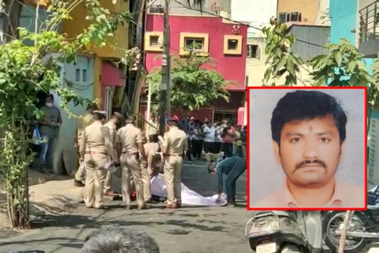 person-murdered-on road at-bengaluru