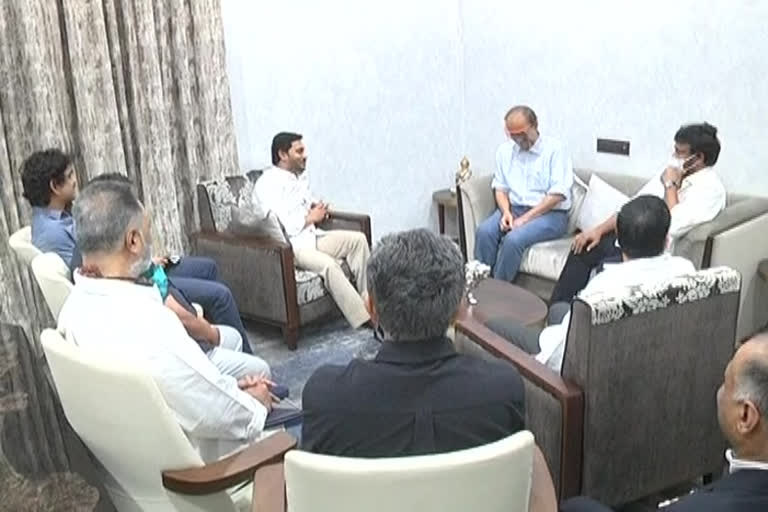 AP cm jagan-tollywoods bigwigs meet UPDATE, ap cinema tickets issue