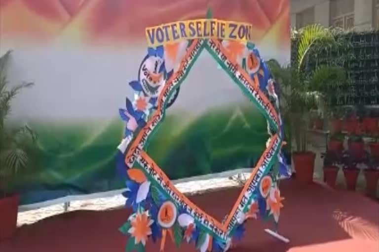 model-booths-built-to-woo-voters-in-noida