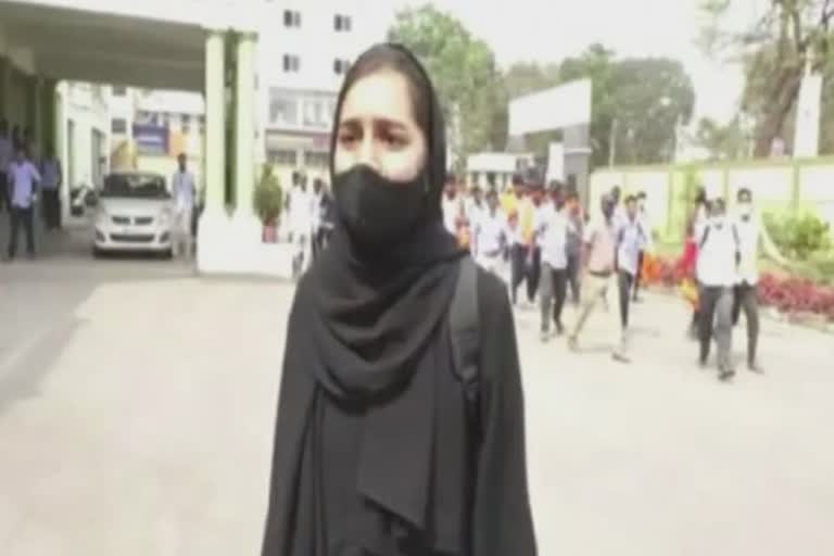 Karnataka Girl in Burqa : જમિયતે ઉલેમા એ હિન્દ આ વિદ્યાર્થિનીને 5 લાખની ઇનામી રકમ આપશે