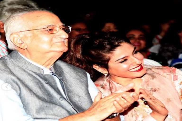 Raveena Tandon Father died