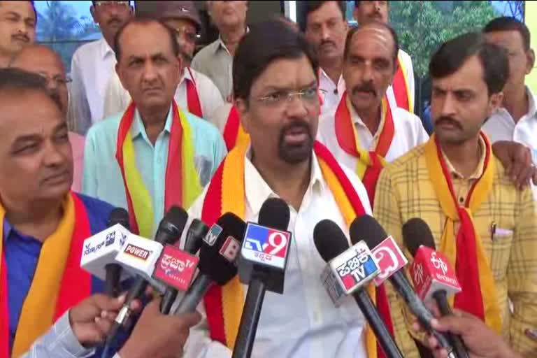 Mahesh Joshi talks over  AKhil Bharat Kannada Sahitya Sammelana