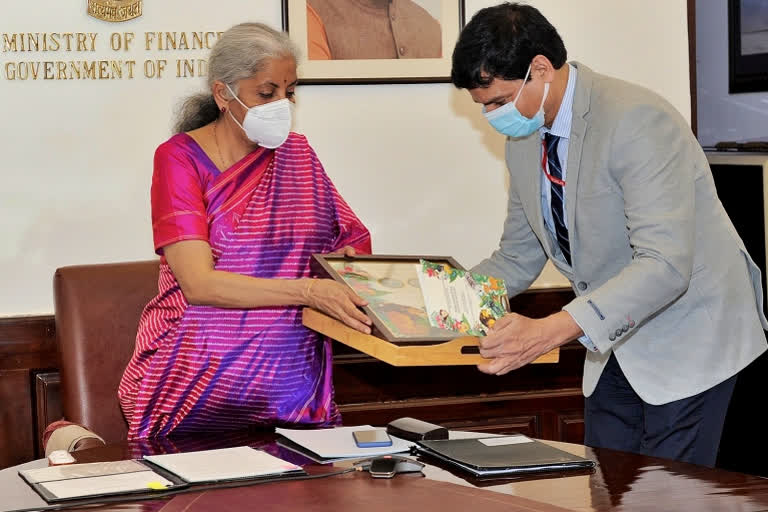 Finance Minister Nirmala Sitharaman launched the first colour souvenir coin on 'Panchtantra' on Friday. This was on the occasion of 17th foundation day of Security Printing and Minting Corporation of India Limited.