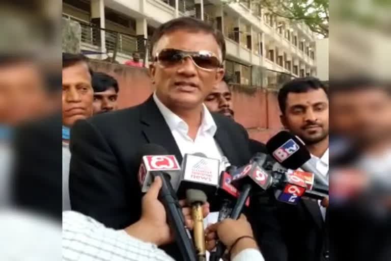 Lawyer Jagadish assulted in bengaluru civil court