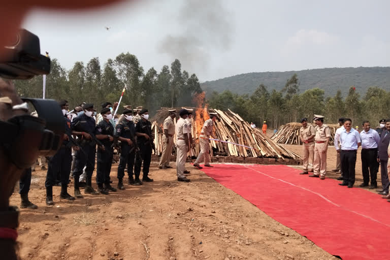 police-burn-850-crore-worth-of-ganja-at-vishaka