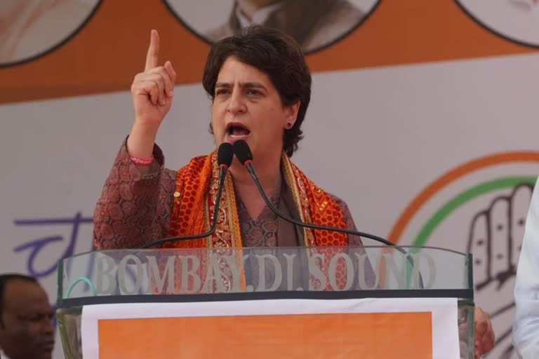 priyanka-gandhi-targets-bjp-in-srinagar