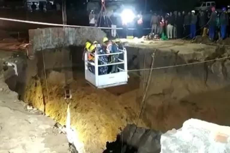 under construction tunnel collapse of bargi underground canal in Katni