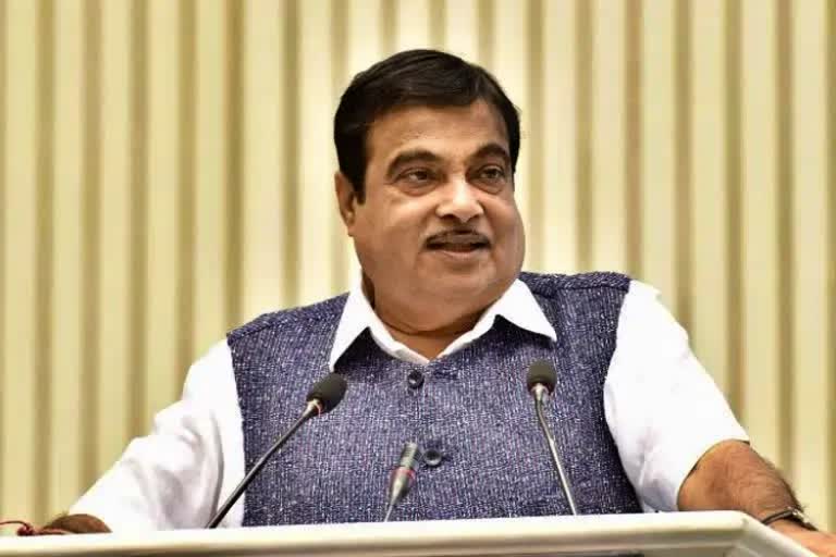 Talking on Phone While Driving to Soon be Legal in India: Nitin Gadkari