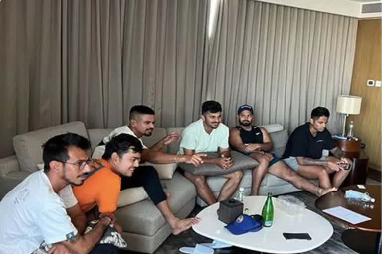 Rohit shares pic of India teammates watching IPL mega auction from hotel room