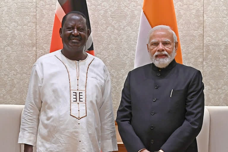 Former PM of Kenya Raila Odinga, who is in India for his daughter's treatment, has praised Ayurveda for bringing his daughter's eyesight back