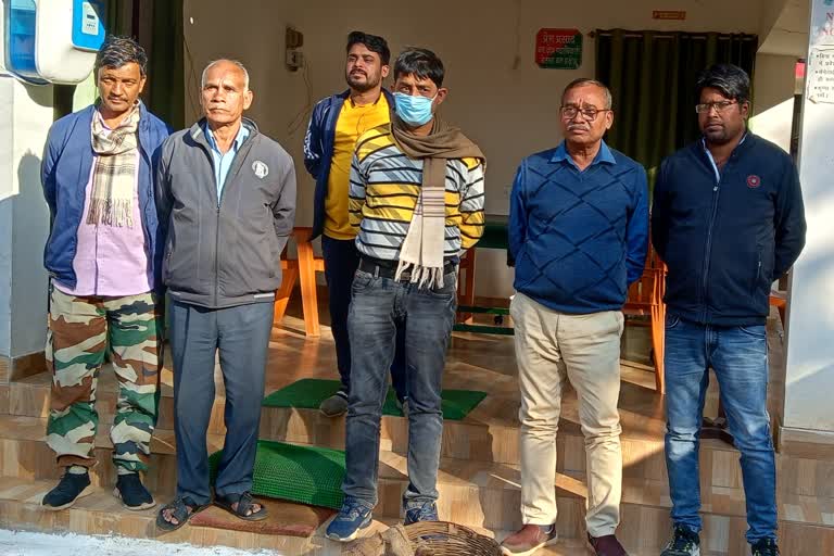 deer-hunting-in-latehar-two-hunters-arrested