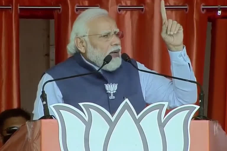 pm modi claims that tmc wants divide hindu votes