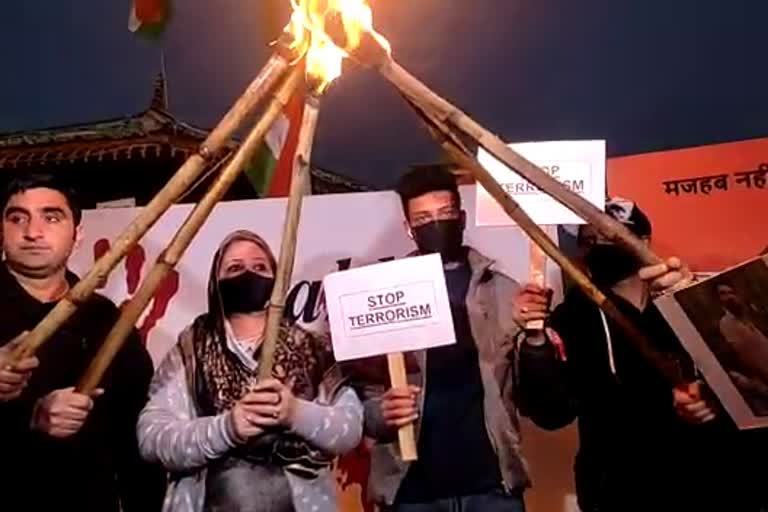 Protest in Srinagar : ایس پی او کی ہلاکت کے خلاف سرینگر میں احتجاج