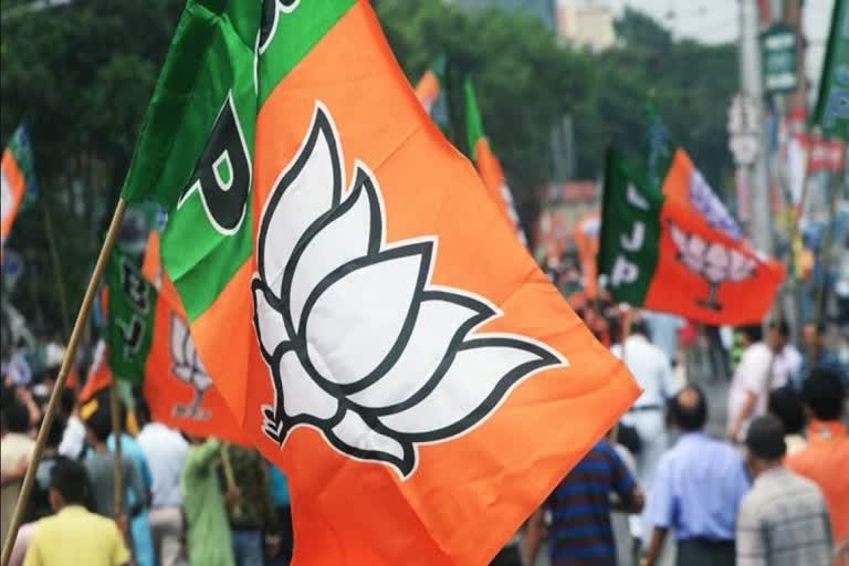 TELANGANA BARBERS DECIDED TO STOP GIVING HAIR CUT TO BJP LEADERS