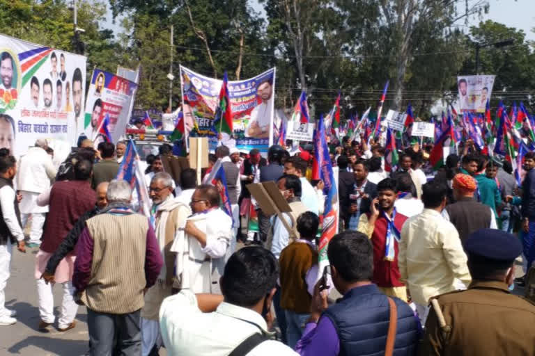 Chirag Paswan got detained by Patna Police on Tuesday while marching towards the Raj Bhavan as part of his 'Bihar Bachao Yatra'