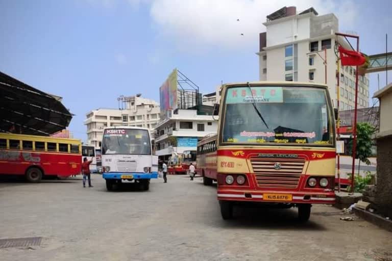 മോട്ടോർവാഹനവകുപ്പ് പരിശോധന  കെഎസ്‌ആര്‍ടിസി ഡ്രൈവർമാര്‍ ലഹരി ഉല്‍പ്പന്നം  കുഴൽമന്ദം അപകടം പരിശോധന  കെഎസ്ആർടിസി ബസ് പരിശോധന  kuzhalmandham accident latest  mvd raid on ksrtc bus  ksrtc drivers banned tobacco products  പാലക്കാട് ആലത്തൂര്‍ ദേശീയപാത പരിശോധന