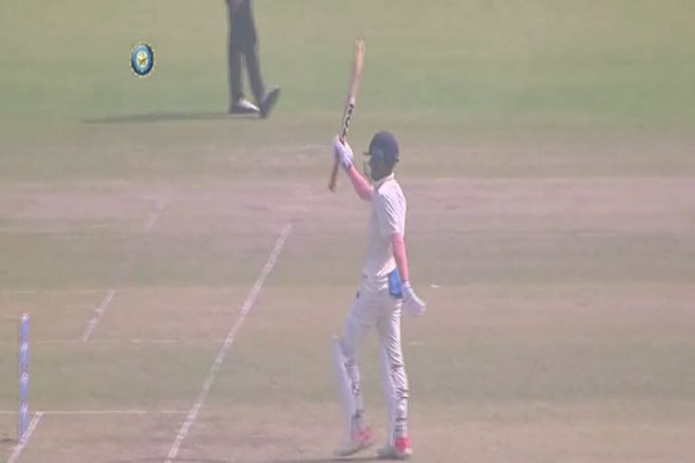 U19 WC-winning skipper Yash Dhull  Yash Dhull  Yash Dhull smashes century on first-class debut  Yash Dhull smashes century on Ranji Trophy debut  യാഷ്‌ ദുല്‍  യാഷ് ധുല്‍  അണ്ടര്‍ 19 ലോകകപ്പ് വിന്നിങ് ക്യാപ്റ്റന്‍ യാഷ്‌ ദുല്‍  രഞ്ജി ട്രോഫി