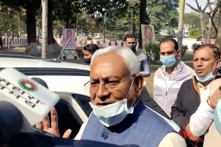 Channi remark Bihar CM Nitish Kumar calls comment senseless JDU spokesperson Madhaw Anand protests through poetry