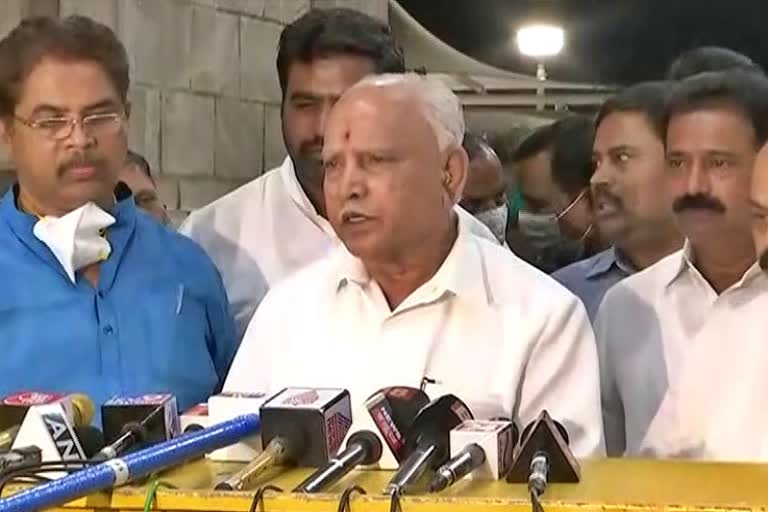 Yediyurappa met and discussed with protesting Congress leaders