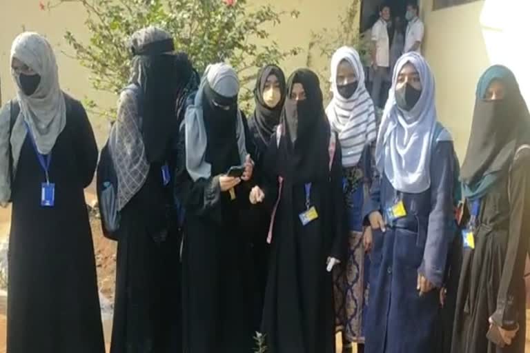belagavi students urging for hijab