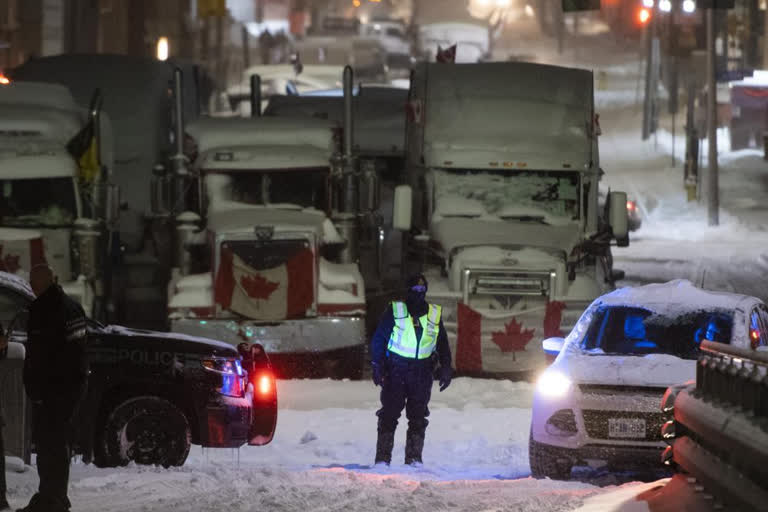 Police began arresting protesters Friday in a bid to break the three-week siege of Canada’s capital by truckers angry over the country’s COVID-19 restrictions.