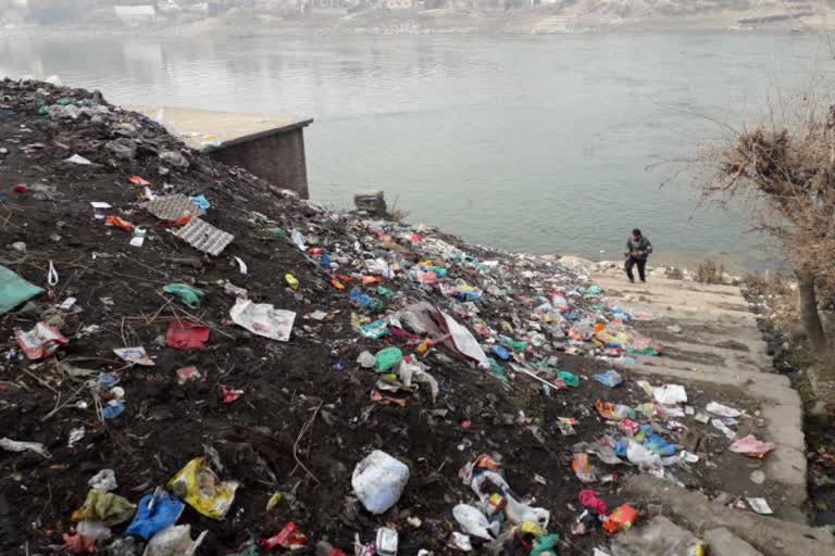 river Jhelum becomes dumping site