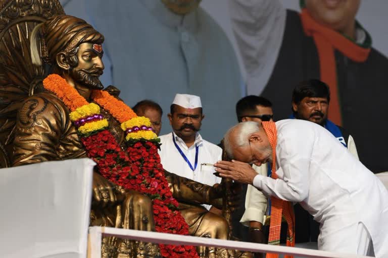 Modi pays tribute to Shivaji