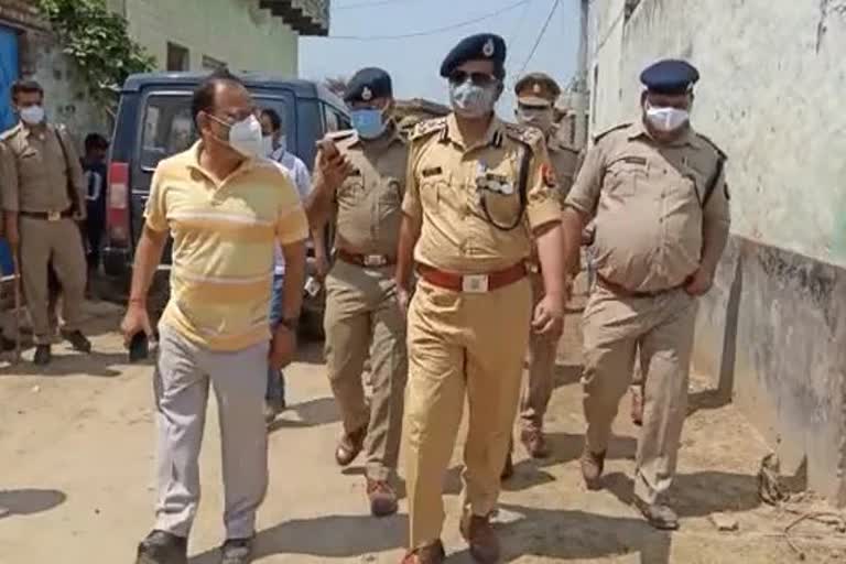 up police officers charged in fake encounter case