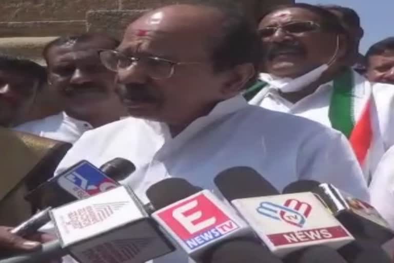 veerappa moily reaction on hijab and ishwarappa resignation