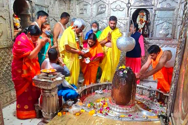 Madan Kaushik visit mahakal temple