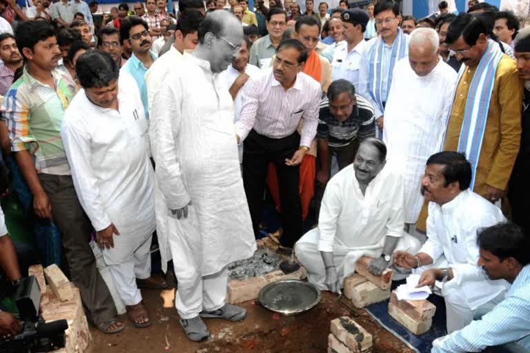 Sadhan Pande Subrata Mukherjee Death