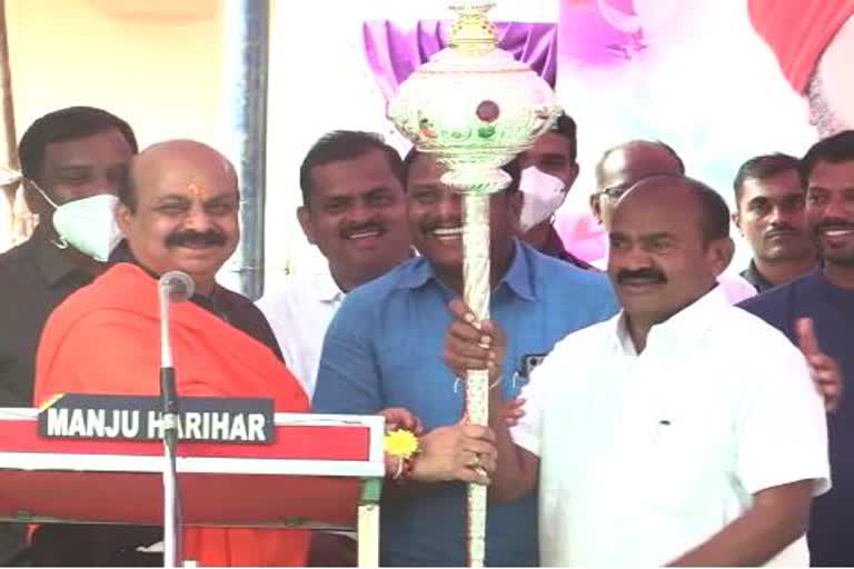 CM donates Silver gada