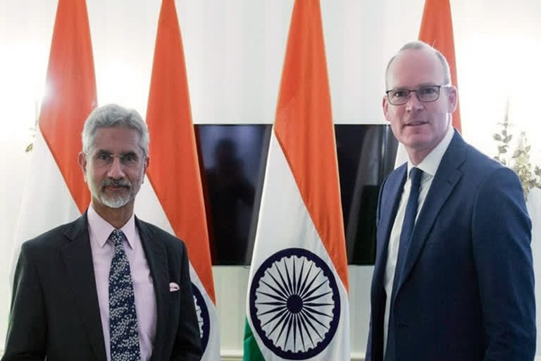 Jaishankar meets Indian community members in Germany