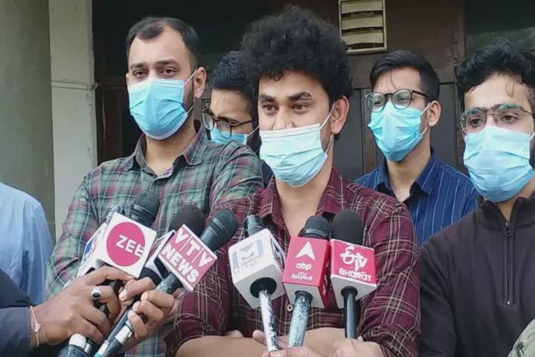 Ahmedabad Civil Hospital Controversy: અમદાવાદ સિવિલના ડોક્ટર્સે સિનિયર ડોક્ટર્સ પર શા માટે ગંભીર આક્ષેપ કર્યા, જુઓ